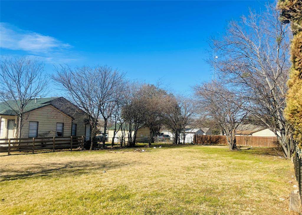 4039 Walker Street - Photo 1