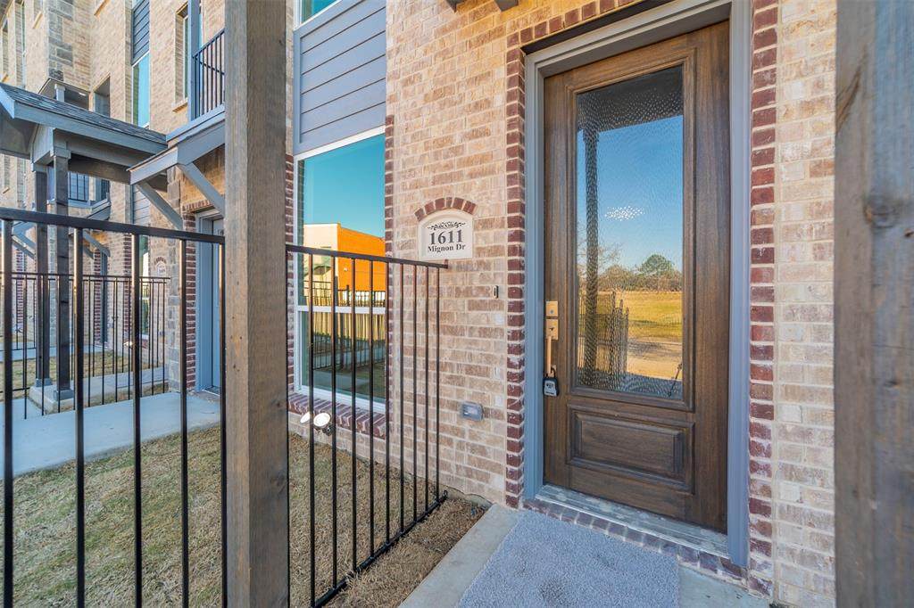 1611 Mignon Drive - Photo 1