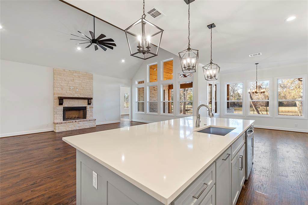 183 Colonial Drive - Photo 1