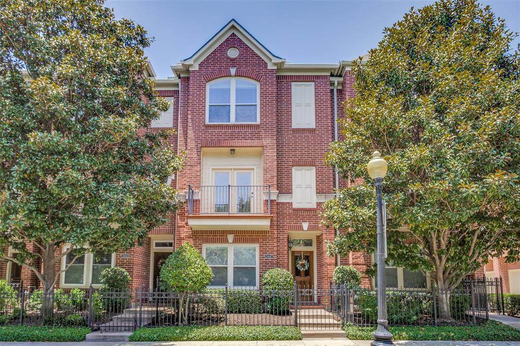 3447 Howell Street - Photo 1