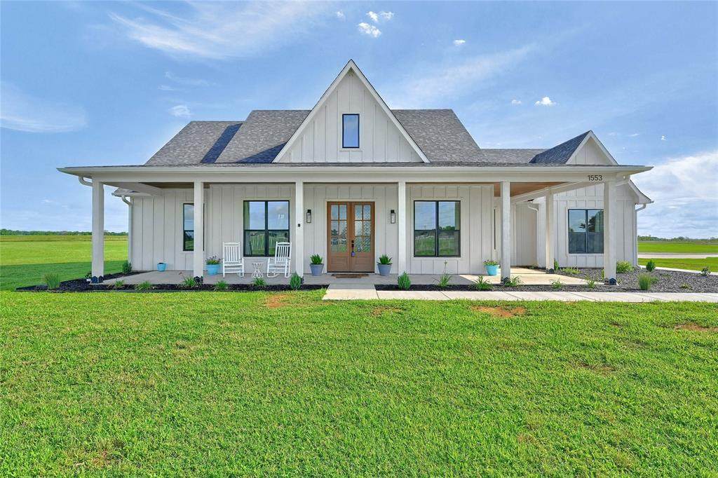1553 South Road - Photo 1
