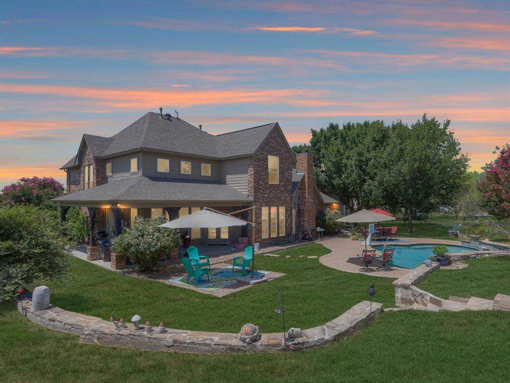 118 Corona Court - Photo 1