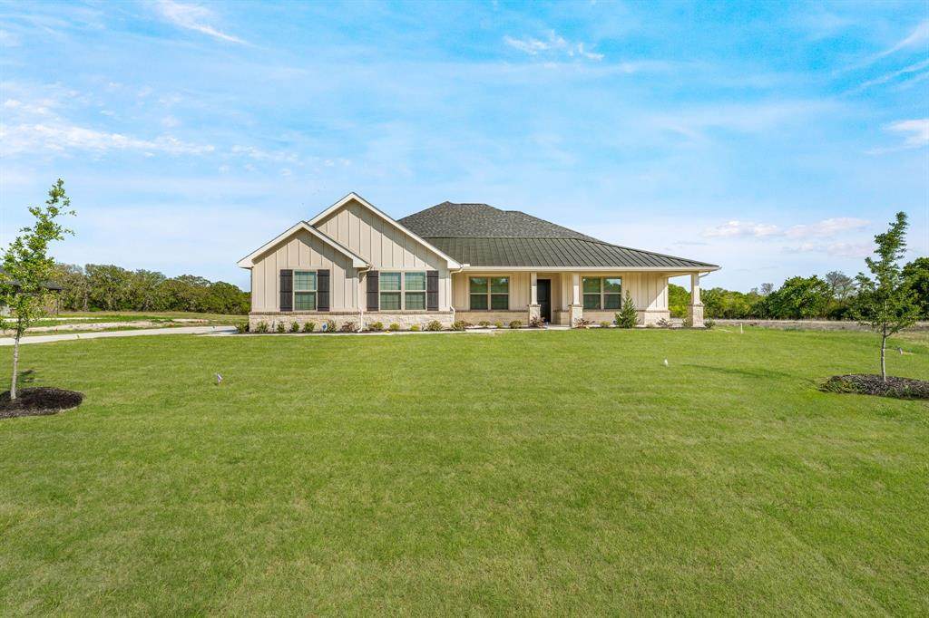 1049 Leo Lane - Photo 1