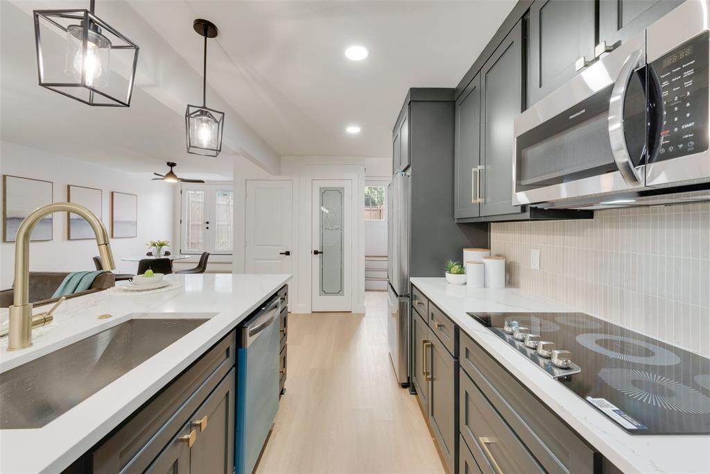 4039 Cole Avenue - Photo 1