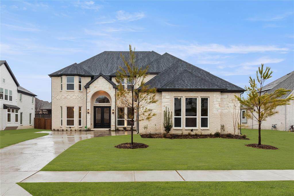 2608 Shadybrook Drive - Photo 1
