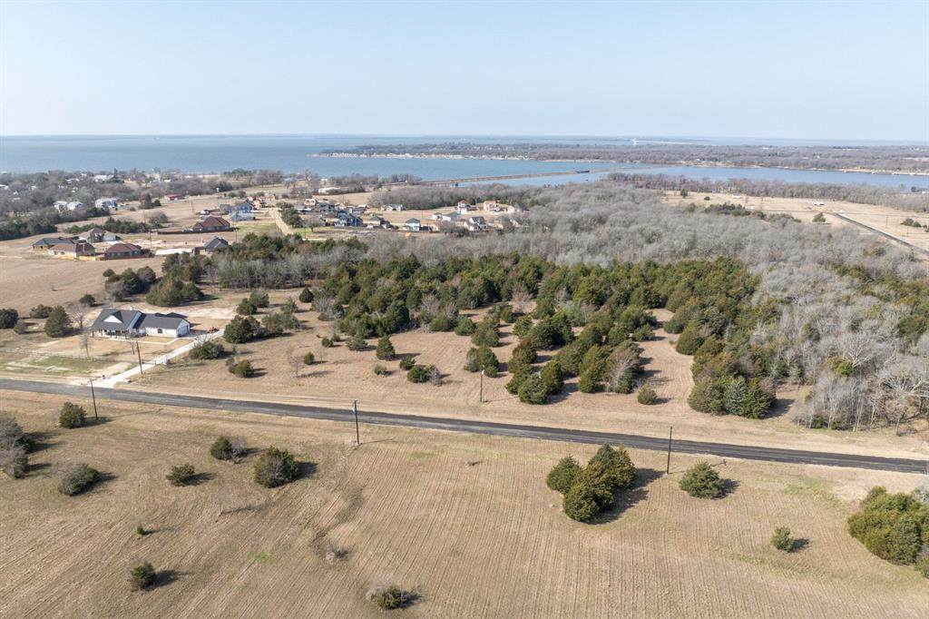 54 Vintage Shores Drive - Photo 1