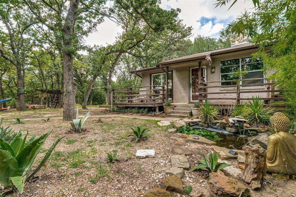 504 Shorecrest Drive - Photo 1