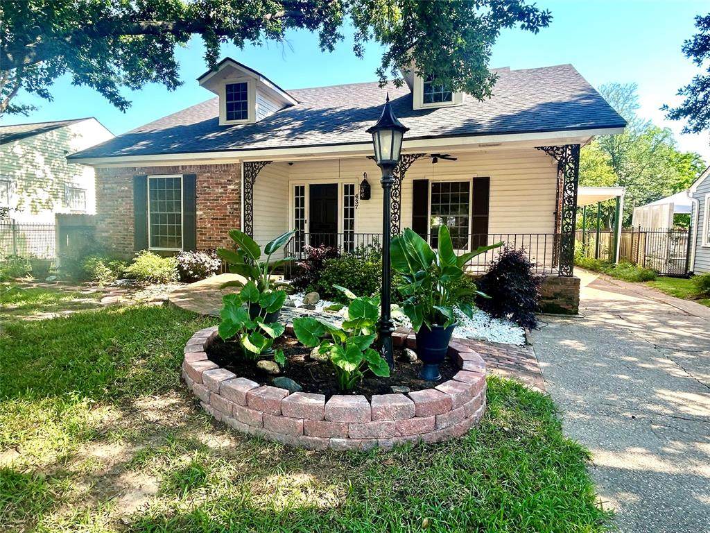 437 Dudley Drive - Photo 1