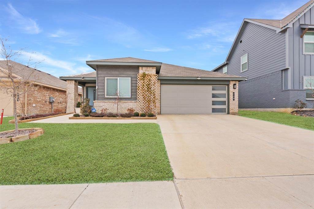 728 Breckenridge Park Drive - Photo 1