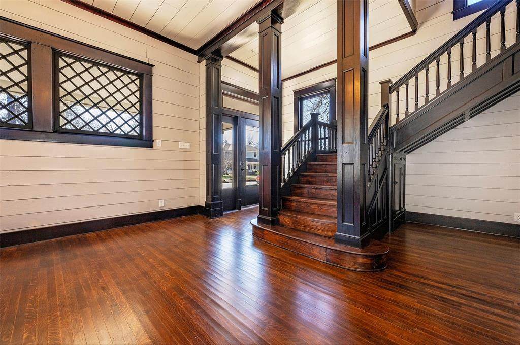 407 Franklin Street - Photo 1