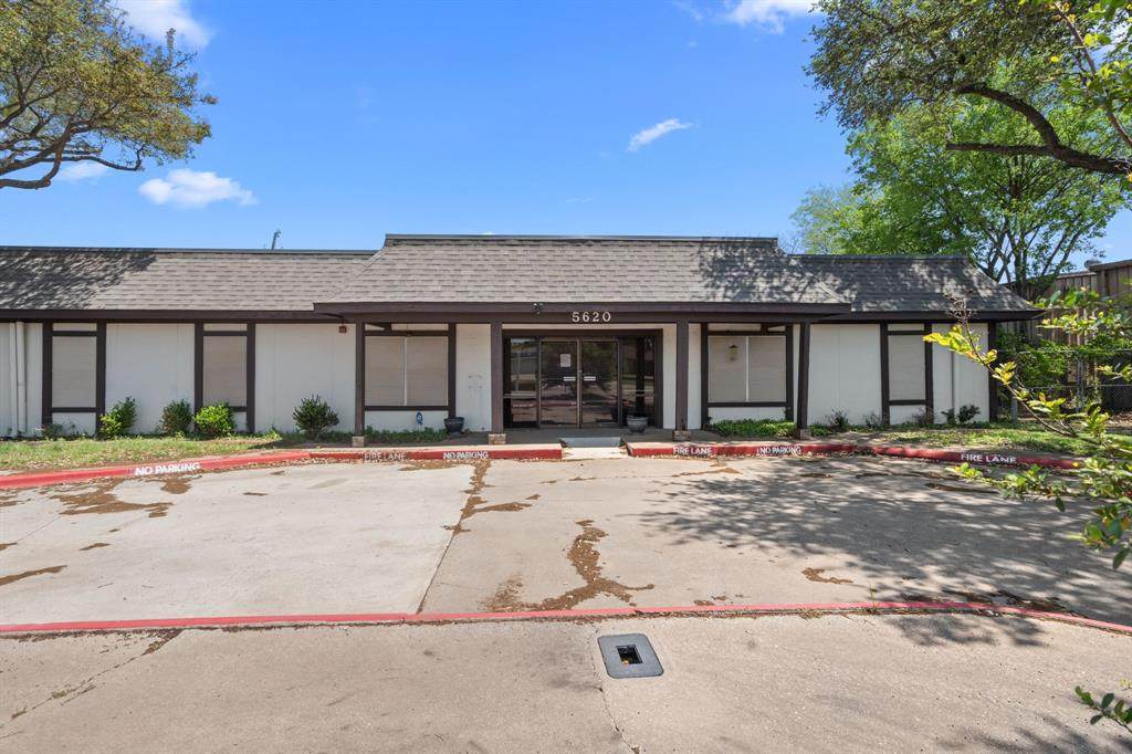 5620 Rowlett Road - Photo 1