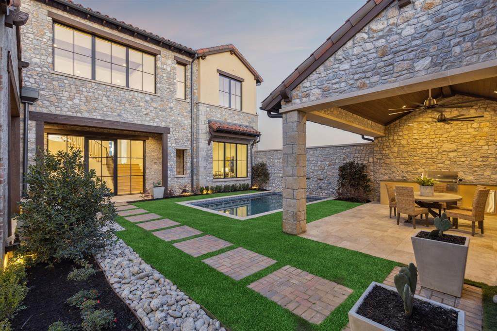 12 Cardona Drive - Photo 1