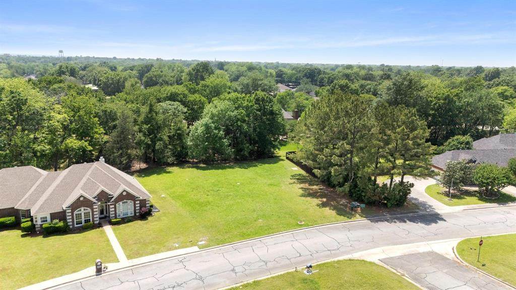 1000 Legend Avenue - Photo 1
