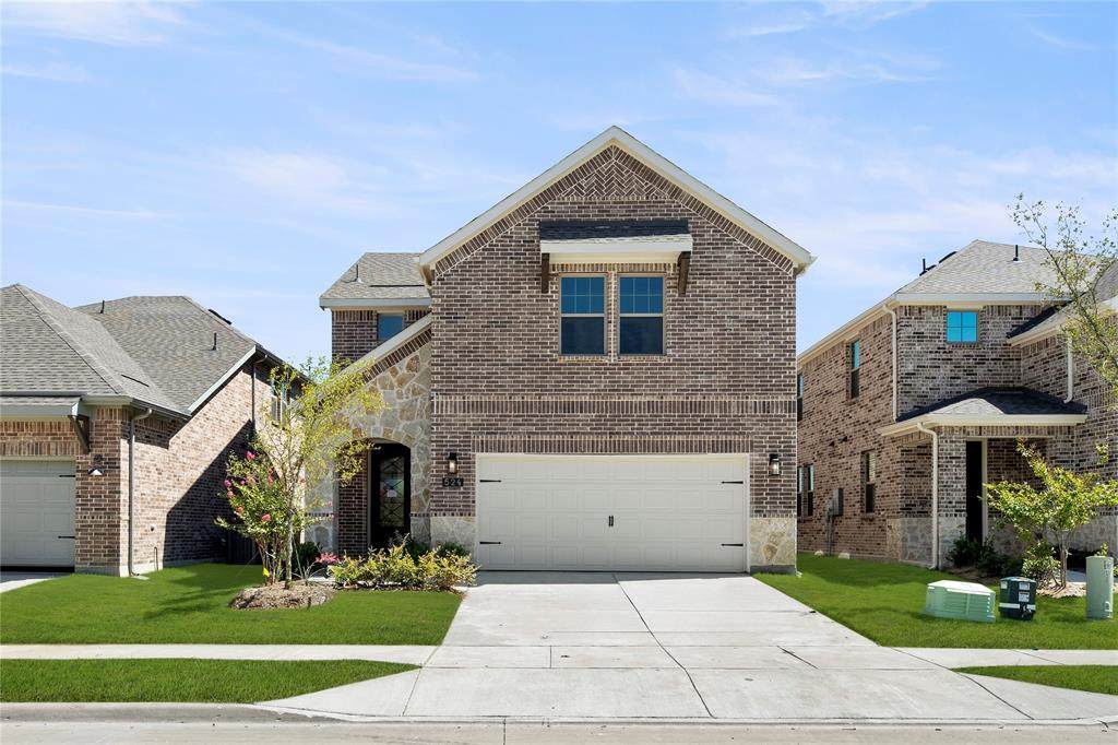 524 Waterhouse Lake Drive - Photo 1