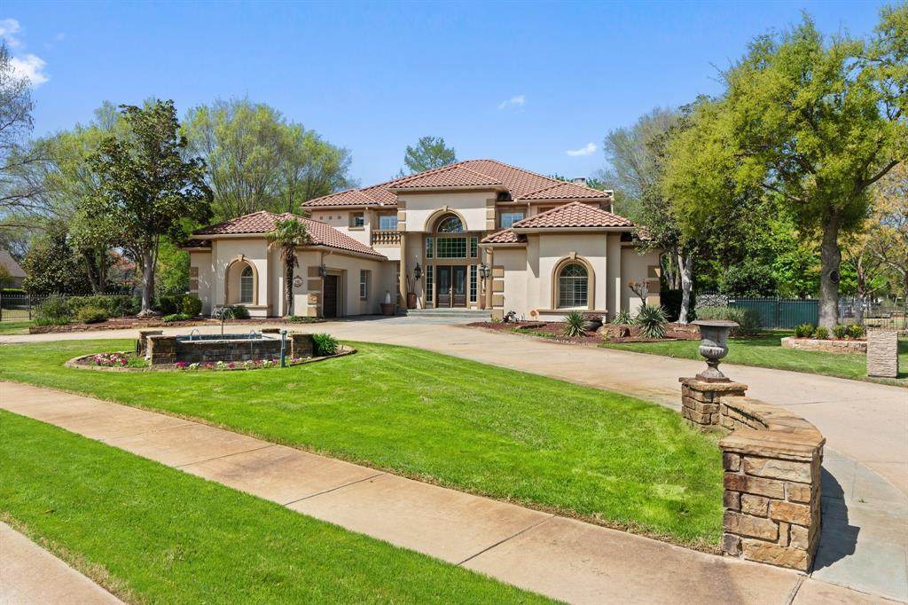 710 Deer Hollow Boulevard - Photo 1