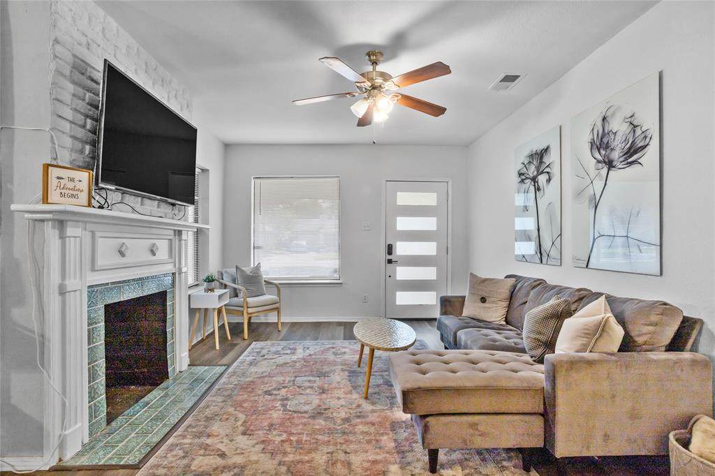 4040 Carolyn Road - Photo 1