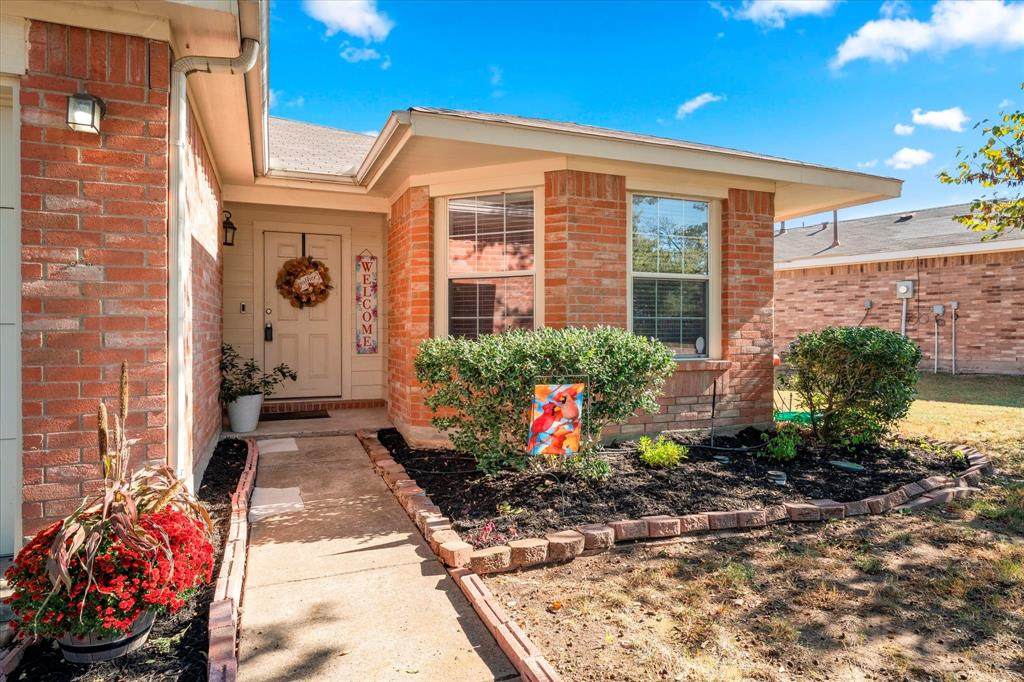 1142 Singletree Drive - Photo 1