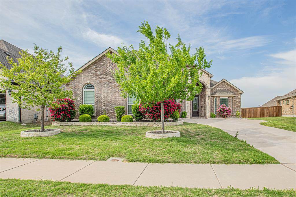 806 Azure Lane - Photo 1
