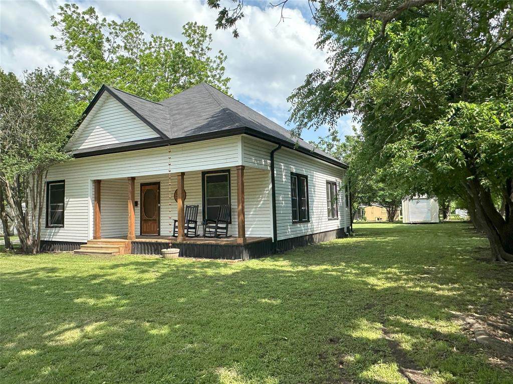 506 3rd Street - Photo 1