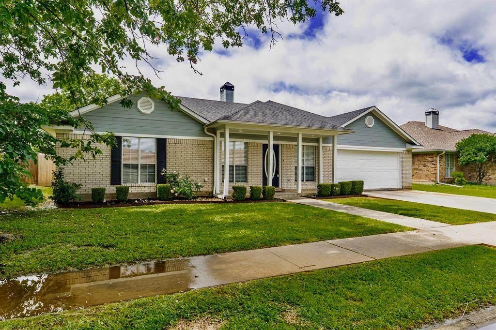 1881 Woodbridge Drive - Photo 1