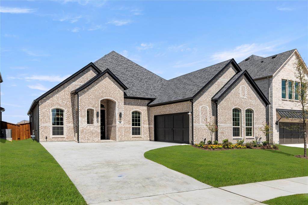 2118 Clairmount Drive - Photo 1