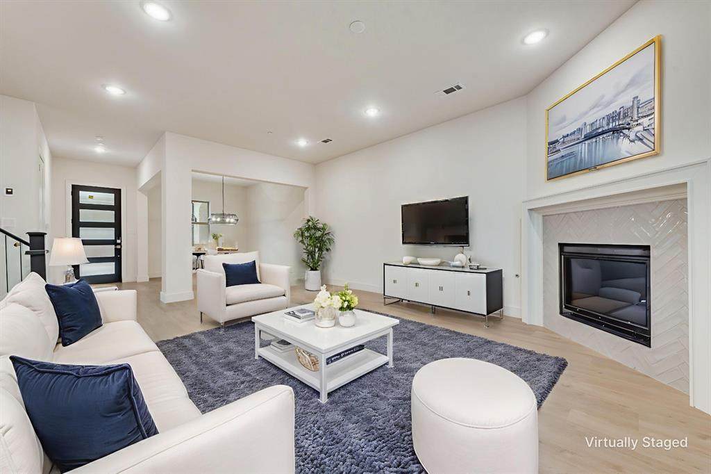 444 Waters Edge Drive - Photo 1