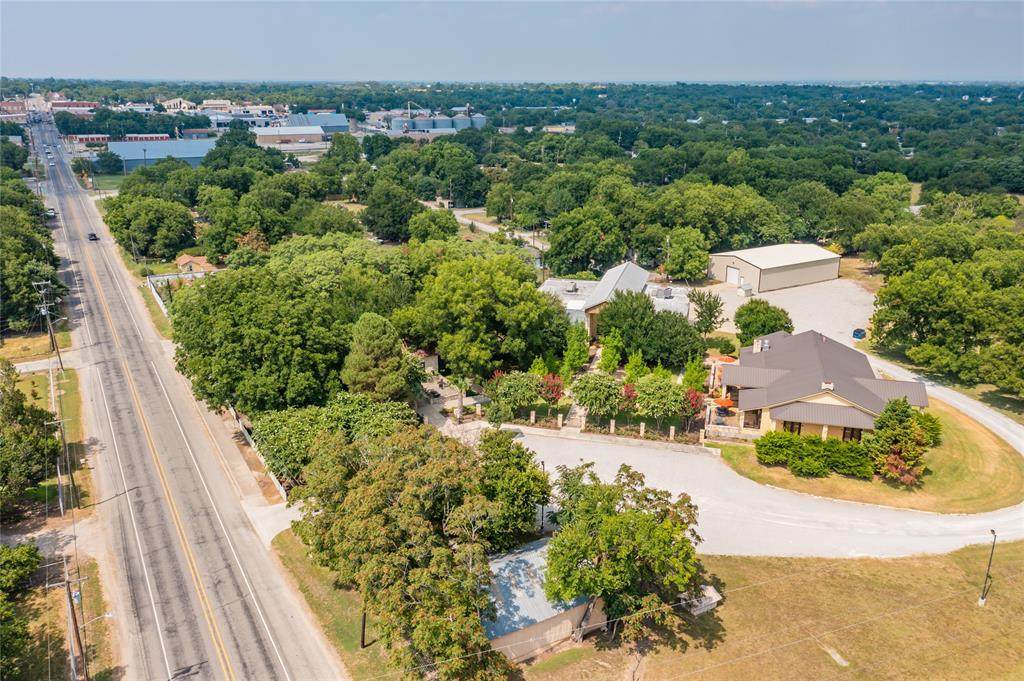 802 Austin Street - Photo 1
