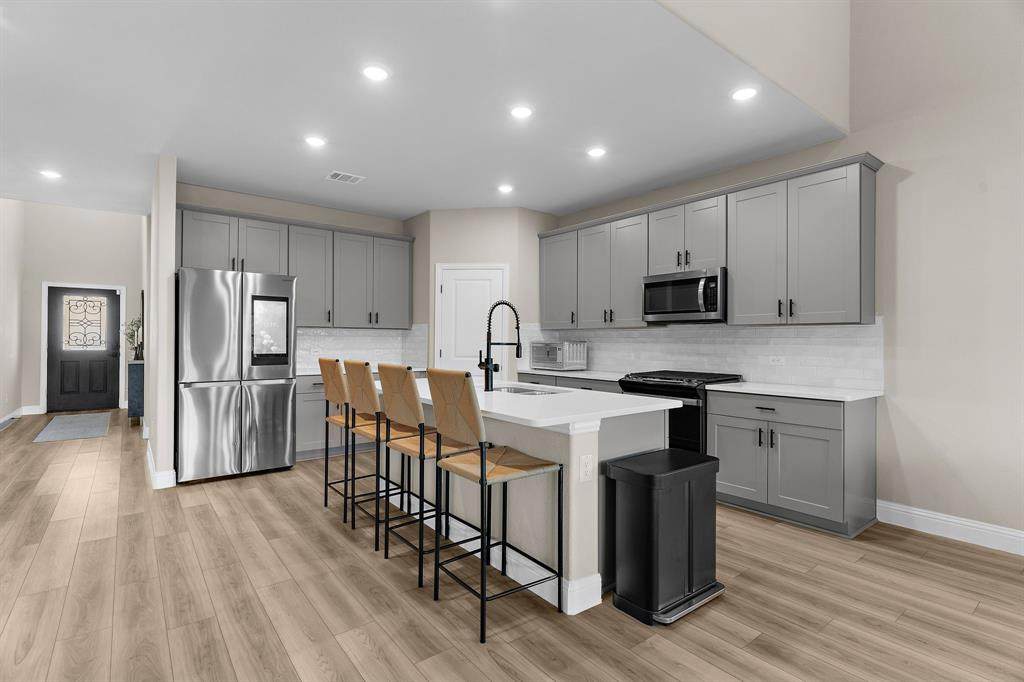 1603 Ironwood Way - Photo 1