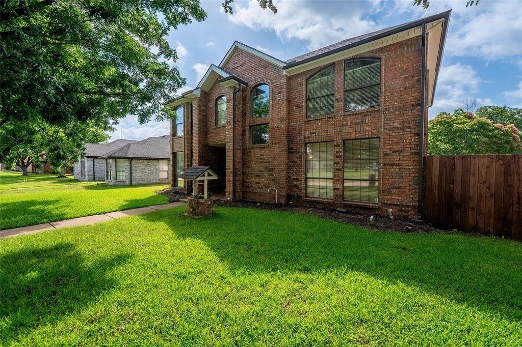 1016 Craig Drive - Photo 1