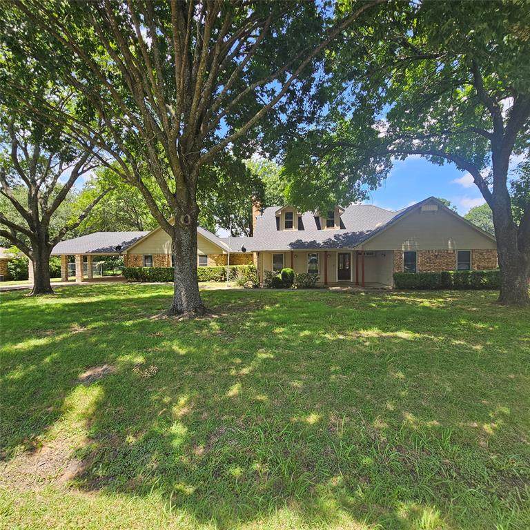 411 Chad Lane - Photo 1