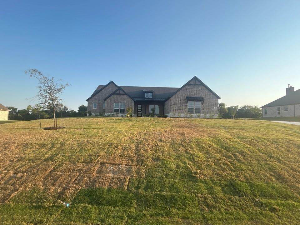 407 Indian Creek Road - Photo 1
