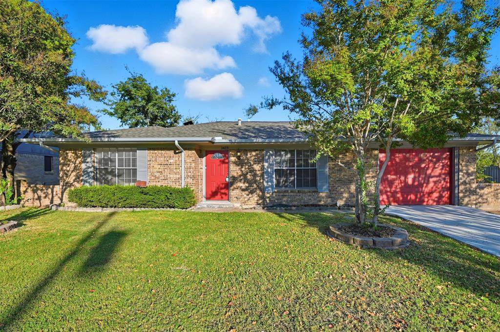 1423 Main Street - Photo 1