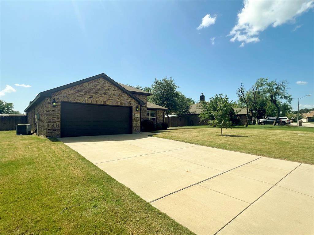 1442 Sun Dance - Photo 1