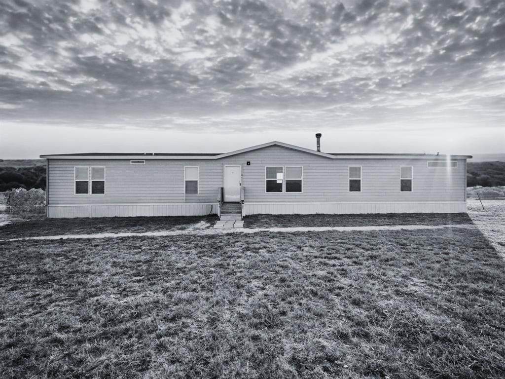 10026 County Road 4350 - Photo 1