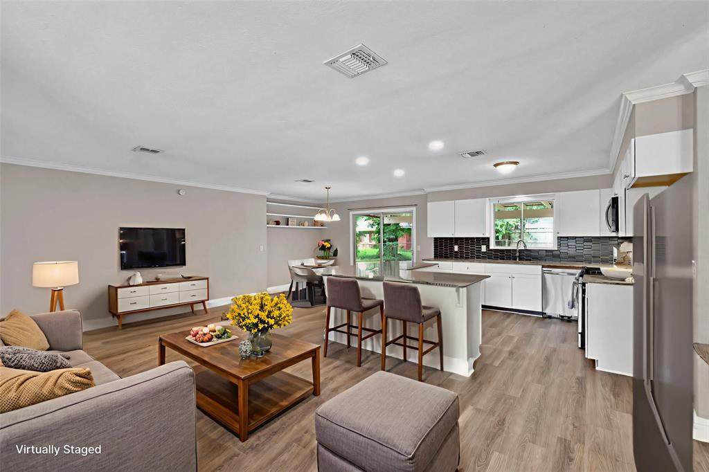 306 Oriole Lane - Photo 1