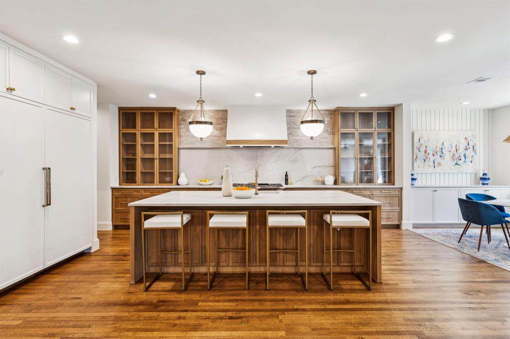 5425 Springmeadow Drive - Photo 1