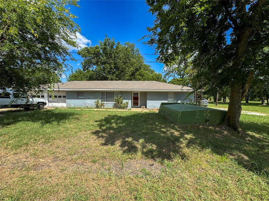 121 Bois D Arc Street - Photo 1