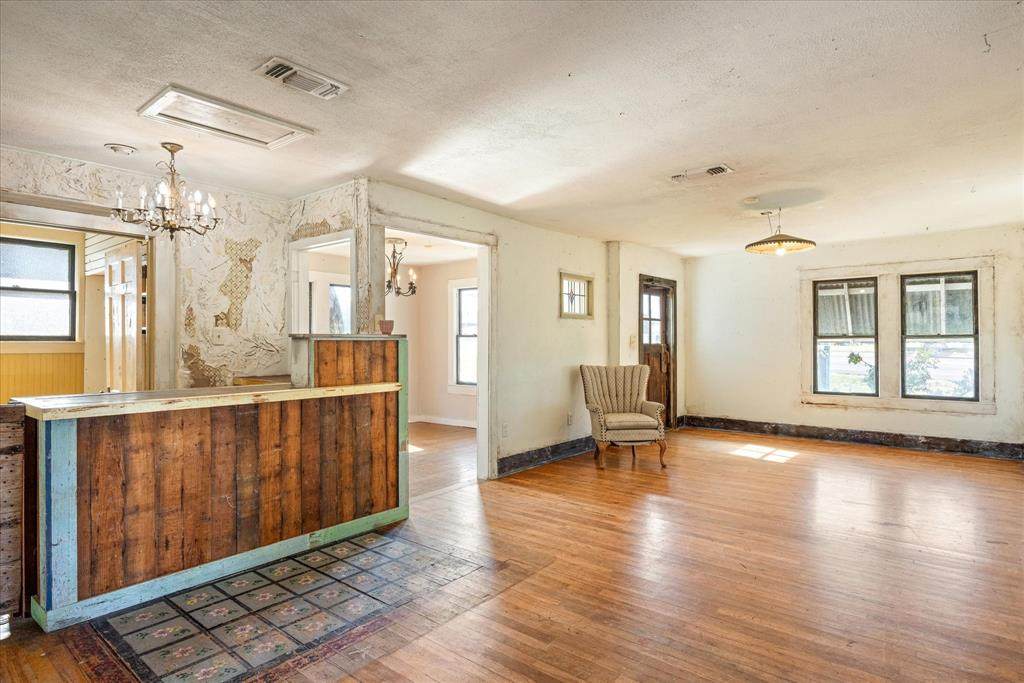 614 Pearl Street - Photo 1