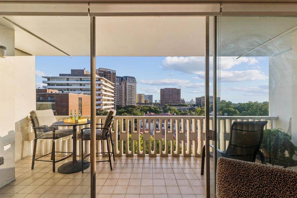 3701 Turtle Creek Boulevard - Photo 1