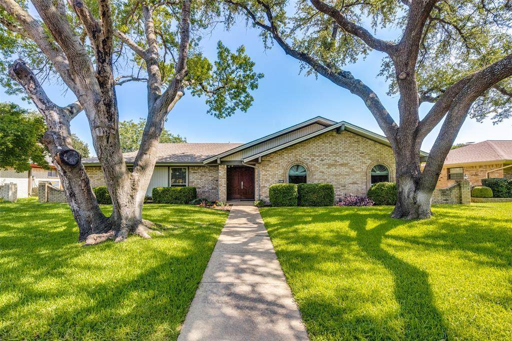 2913 Dartmouth Drive - Photo 1