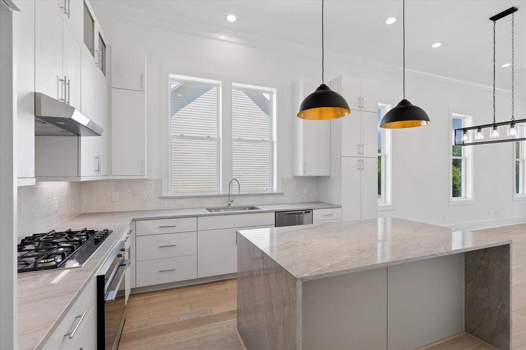 1362 Crosby Road - Photo 1