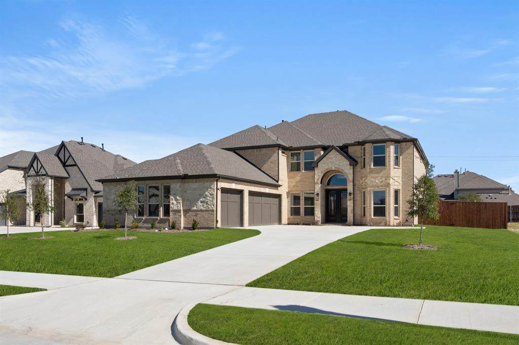 1822 Whisperwood - Photo 1
