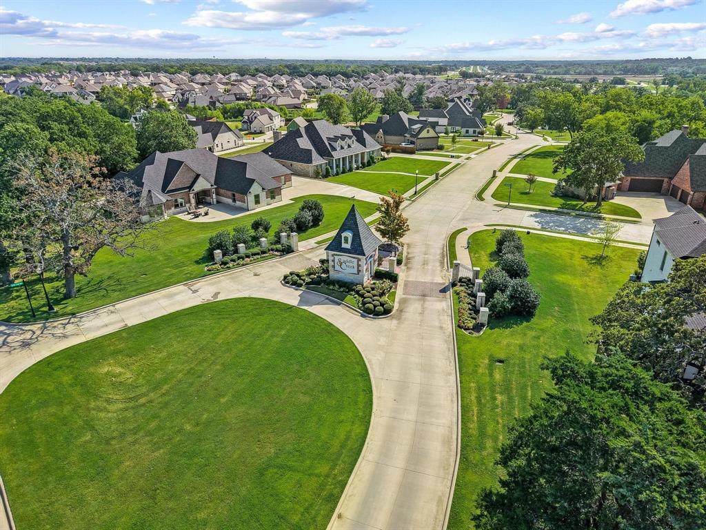 3900 Saddle Creek - Photo 1