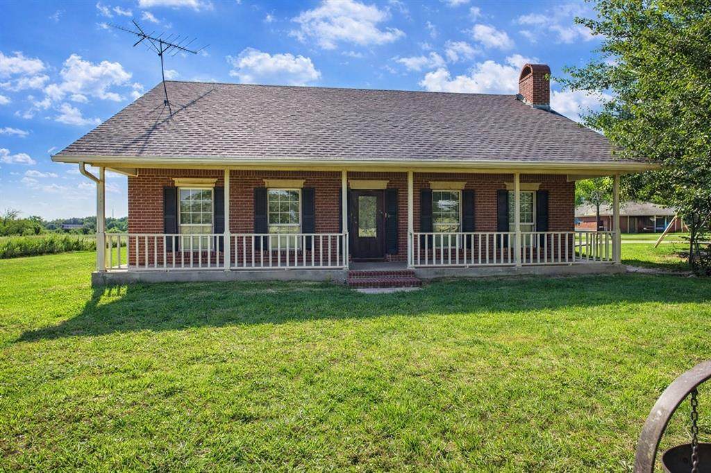 11786 County Road 1200 - Photo 1