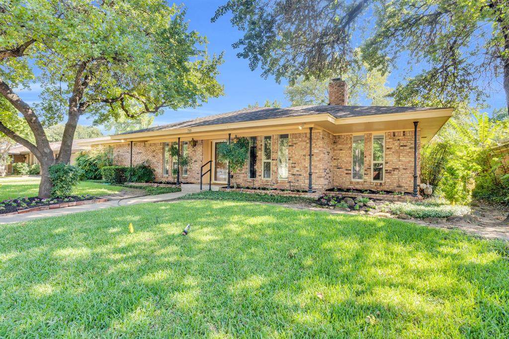 710 Stafford Drive - Photo 1