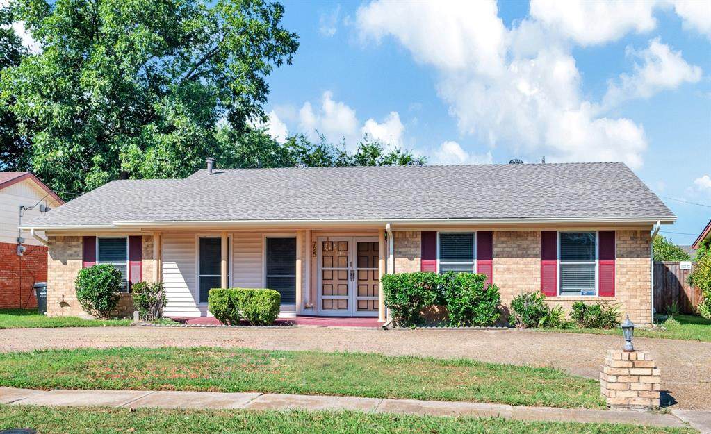 725 Melinda Drive - Photo 1