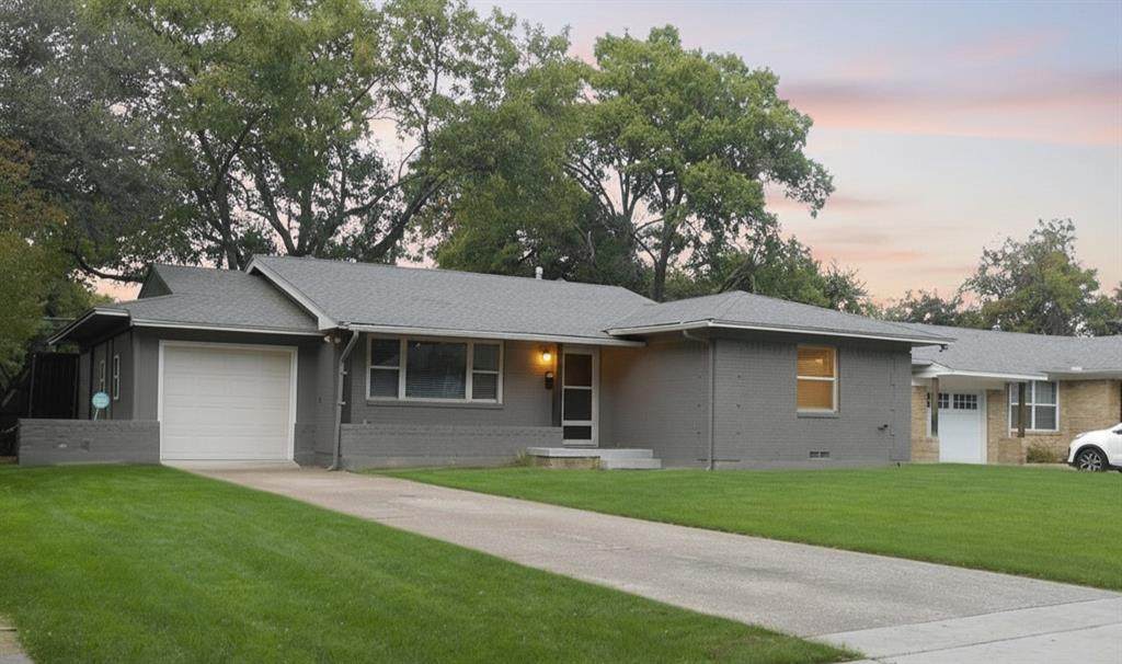 606 Devonshire Drive - Photo 1