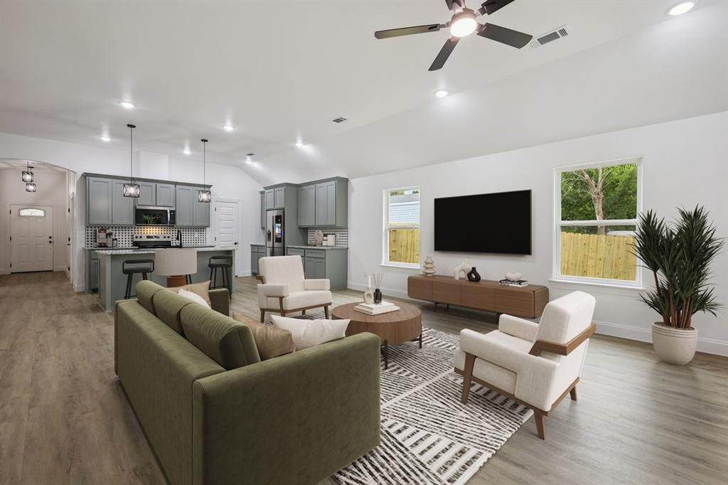 111 Oak Street - Photo 1