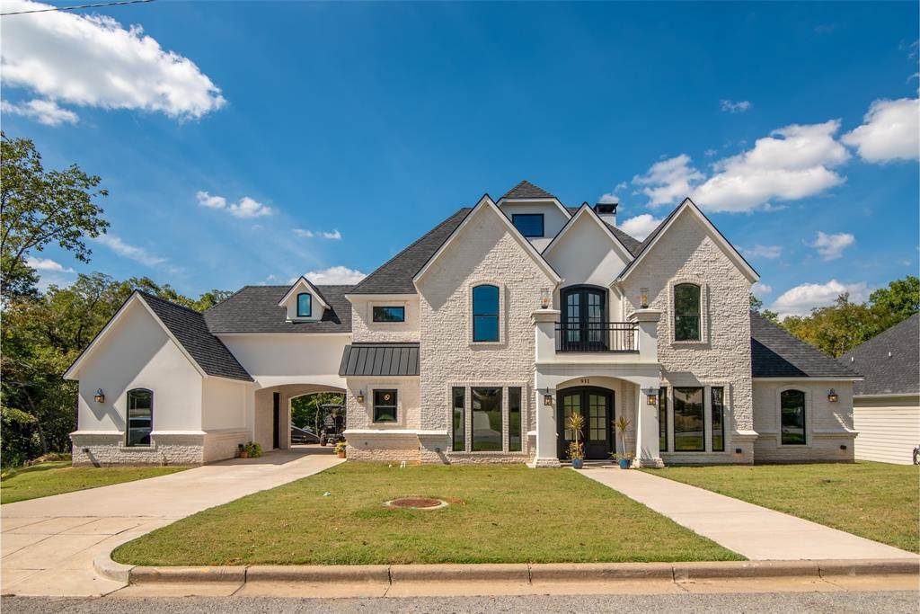 931 Waterloo Lake Drive - Photo 1