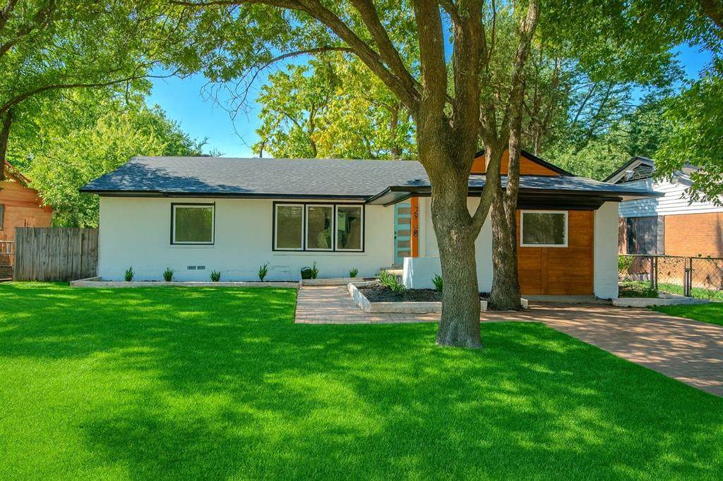 2108 Blake Avenue - Photo 1